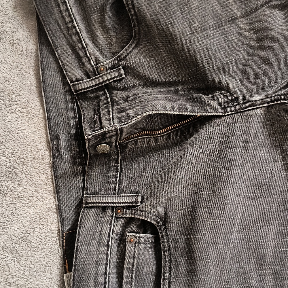 Men's 33x34 levis